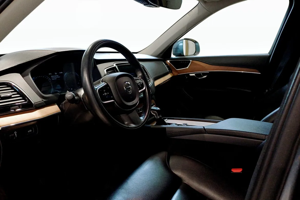 Volvo XC90 5-seater