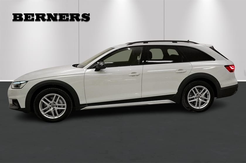 Bild 2 av Audi A4 allroad quattro 45 TFSI 265 S-tr / Matrix / Cockpit / Black