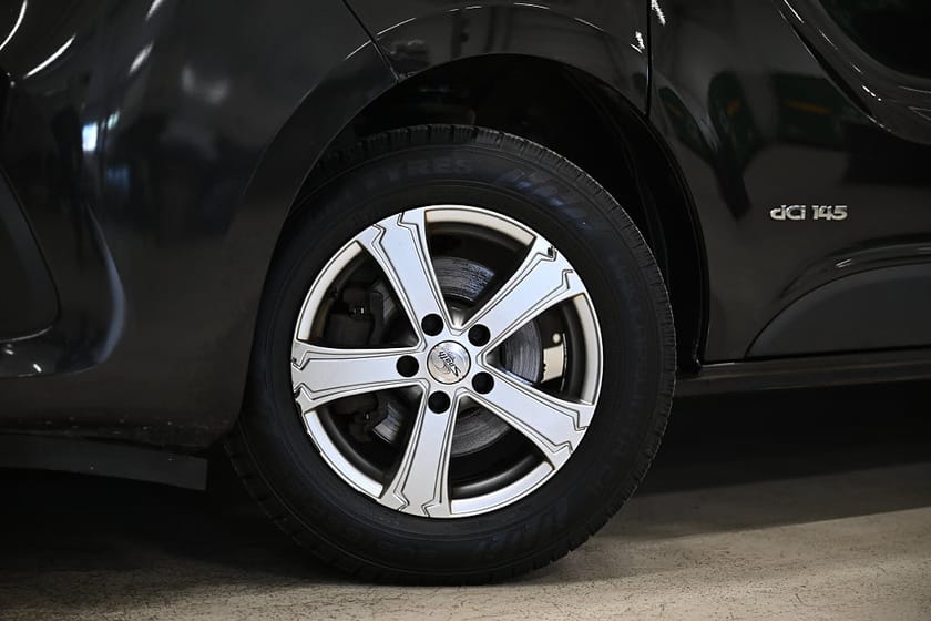 Bild 3 av Nissan NV300 Skåpbil dCi 145HK L2|Dubbeldörr|Drag|Värmare|GPS|Backamera|Moms