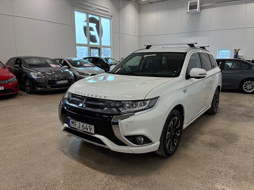 Bild 4 av Mitsubishi Outlander PHEV *RÄNTEKAMPANJ 3.45%* CVT Business Drag SoV Nav
