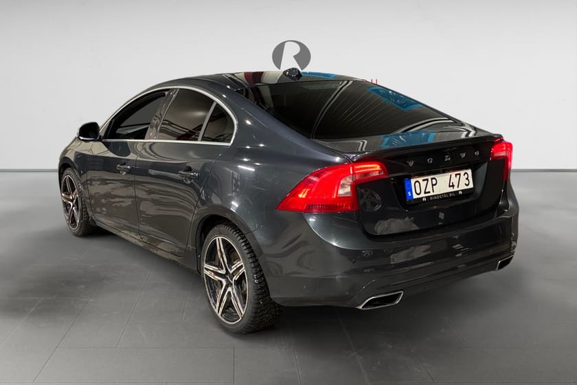 Bild 5 av Volvo S60 D5 215 HK AUT SUMMUM D-VÄRM KAMREM BYTT BLUETOOTH 18"