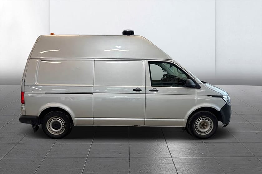 Bild 4 av Volkswagen Transporter T30 2.0 4M Aut Drag Extra Hög Ramp 3-sits Värmare Kamera