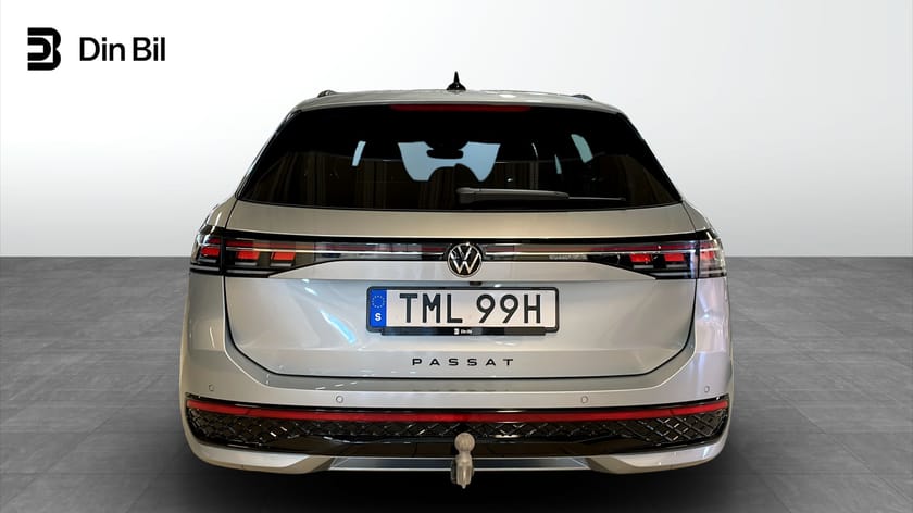 Bild 5 av Volkswagen Passat Sportscombi 2.0 TDI 4M R-Line V-Hjul Drag D-Värm