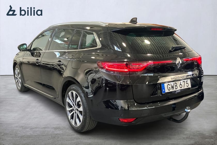 Bild 2 av Renault Mégane E-TECH Plug-in Sport Tourer PhII 160 Techno ST dragkrok dödavinkelvarning backvarnare