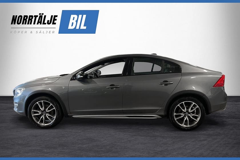 Bild 4 av Volvo S60 Cross Country D4 190 HK AUT SUMMUM DRAG D-VÄRM TAKLUCKA K-REM BYTT