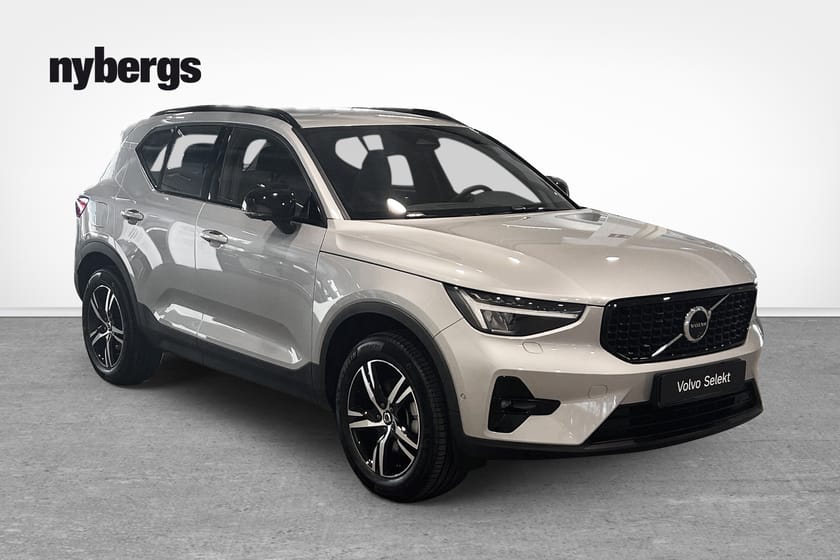 Bild 4 av Volvo XC40 B3 FWD Bensin Plus Dark