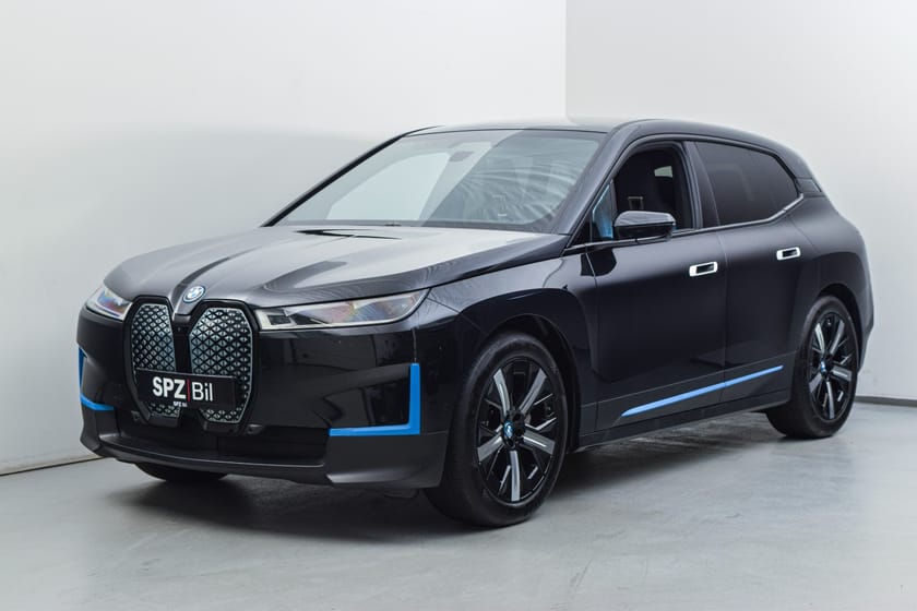 Bilde 2 av BMW iX xDrive40 IX40 HUD KROK PANO 21" LASER BOWERS&amp;WILKINS SKINN ACC