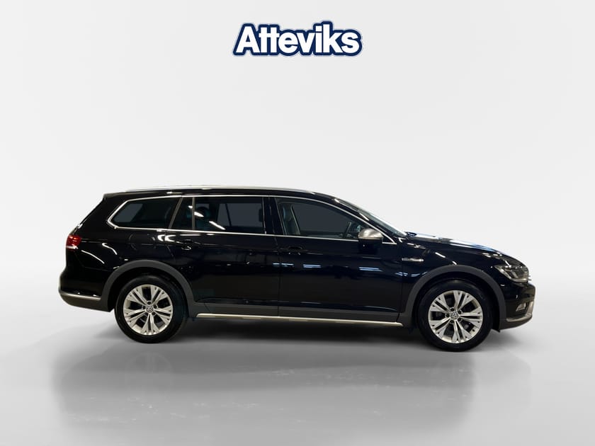 Bild 2 av Volkswagen Passat Alltrack TSI 220hk DSG 4Motion Drag/Backkamera