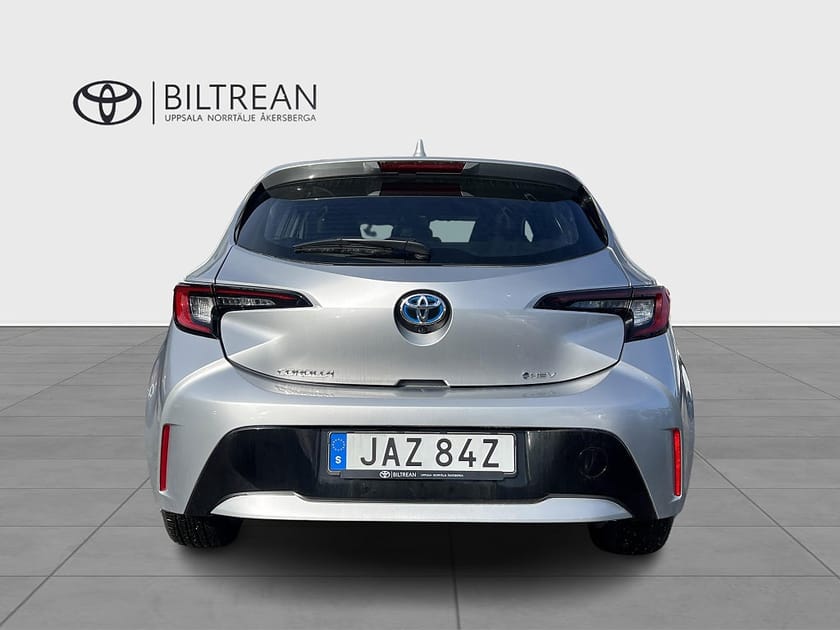 Bild 5 av Toyota Corolla Hybrid 1,8 5D Active Vinterhjul ingår