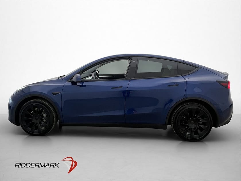 Bild 5 av Tesla Model Y Long Range AWD Svensksåld Autopilot