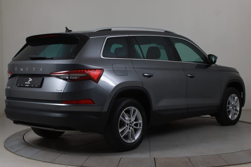 Bilde 4 av Škoda Kodiaq 2,0 TDI 150hk Style 4x4 ACC/Krok/Webasto/Kamera/DAB/BT