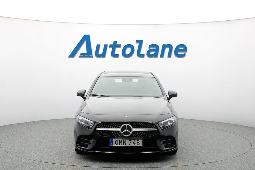 Bild 3 av Mercedes-Benz A 200 Sedan AMG Widescreen, B-kamera, Carplay, Ambient