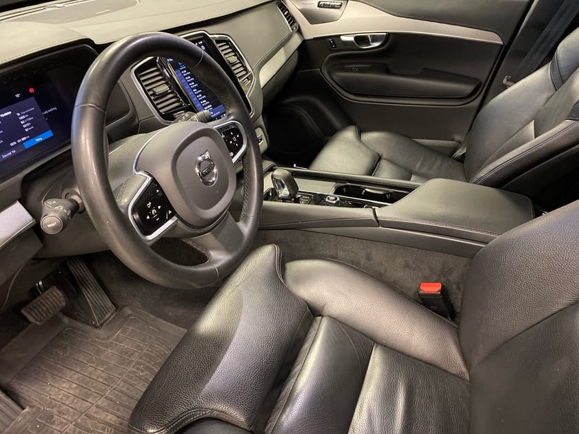 Bild 3 av Volvo XC90 7 Säten Recharge T8 Ultimate Dark - Pano/Drag!