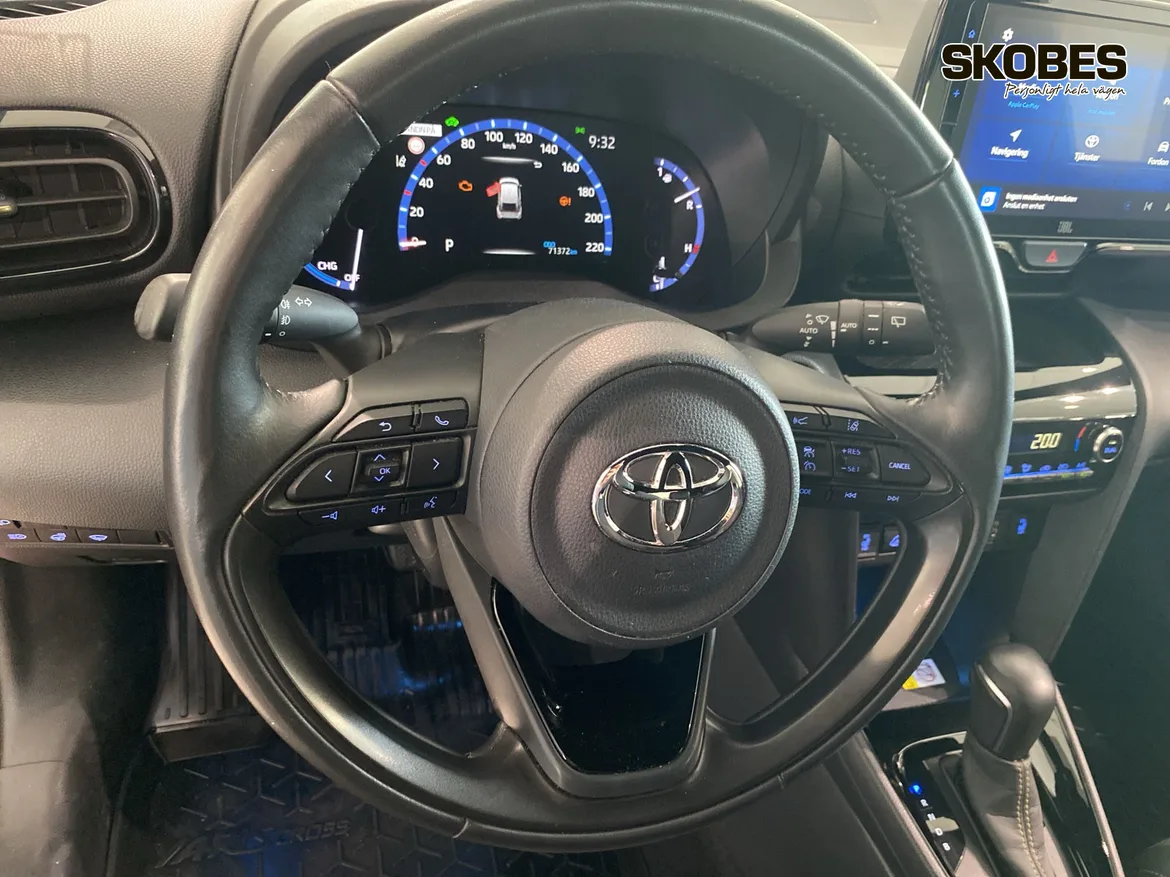 Toyota Yaris Cross Hybrid AWD-i