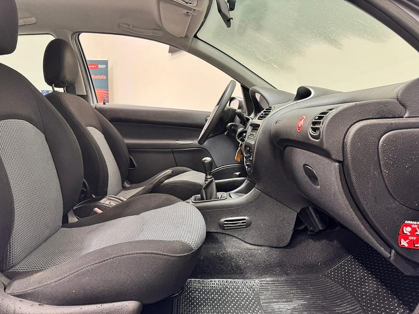 Bild 2 av Peugeot 206 3-dörrar 1.4 X-Line Euro 4 Ny Besiktigad