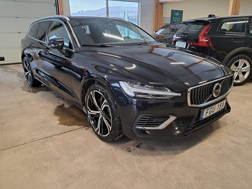 Bild 3 av Volvo V60 T6 Recharge Core Plug in AWD 350HK 4x4 Läder