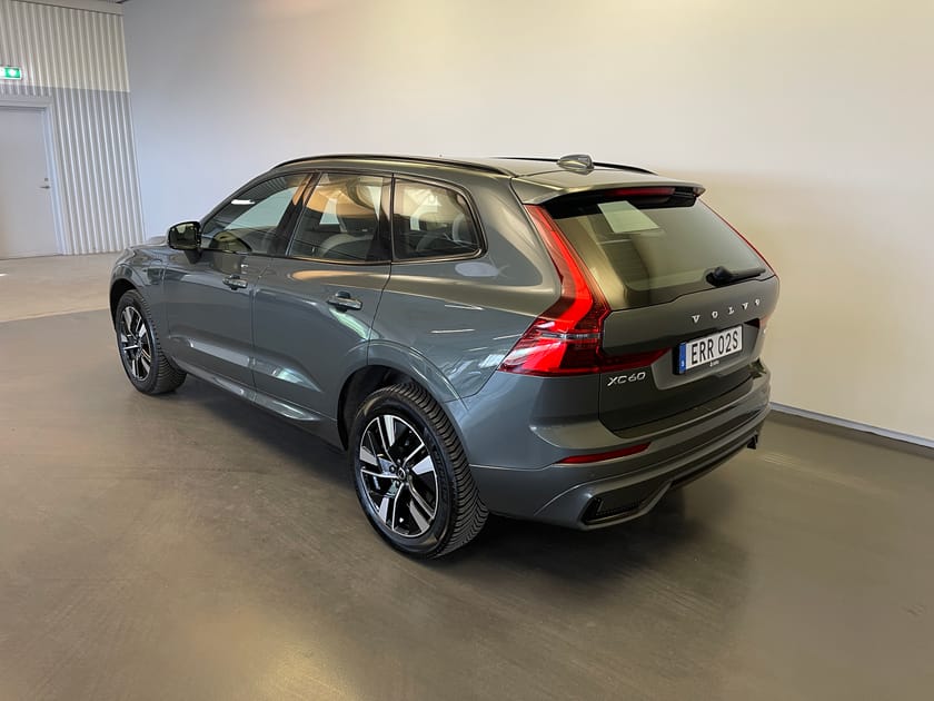Bild 4 av Volvo XC60 T6 Plus Dark Nordic Edition / Navigation / Backkamera /