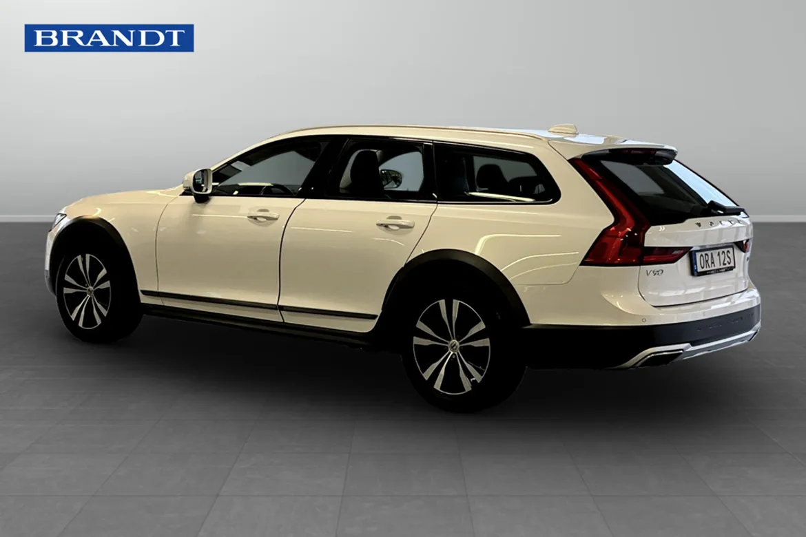Volvo V90 Cross Country