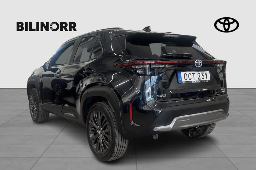 Bild 3 av Toyota Yaris Cross Hybrid AWD-i 1,5 ADVENTURE - JBL, Vhjul, Drag, Mvärm