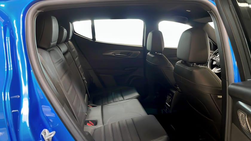 Bild 5 av Alfa Romeo Tonale Plug-in-Hybrid VELOCE PHEV 280HK / 360° / CarPlay