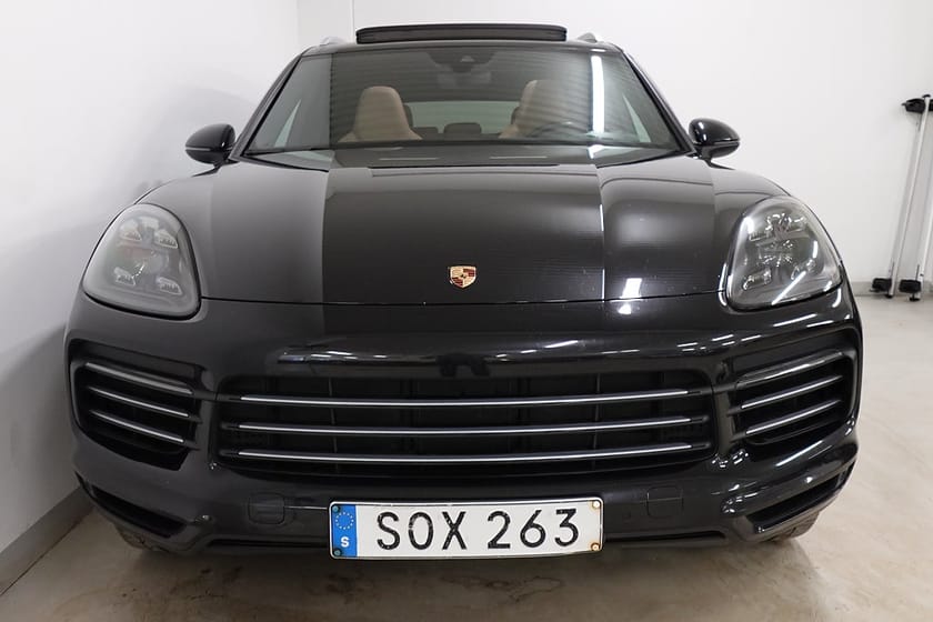 Bild 2 av Porsche Cayenne E-Hybrid S 18-vägs BOSE PDLS+ PASM SportChron Drag Pano
