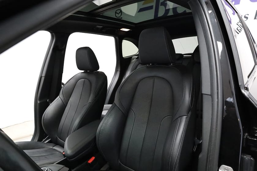 Bild 2 av BMW X1 xDrive25e M Sport / Glastak/El-stolar