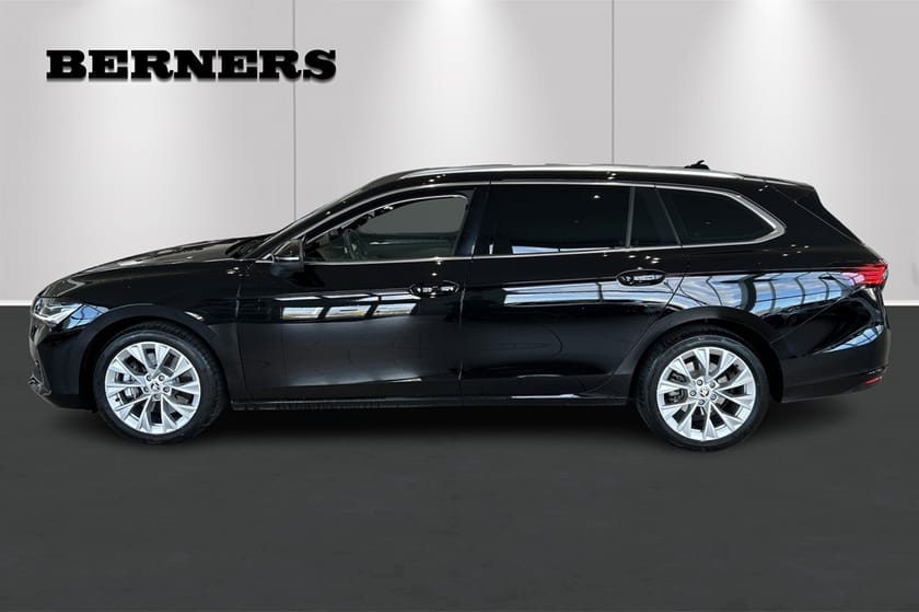 Bild 2 av Škoda Superb Kombi Selection TDI 4X4 193HK / HUD / Drag / Värmare