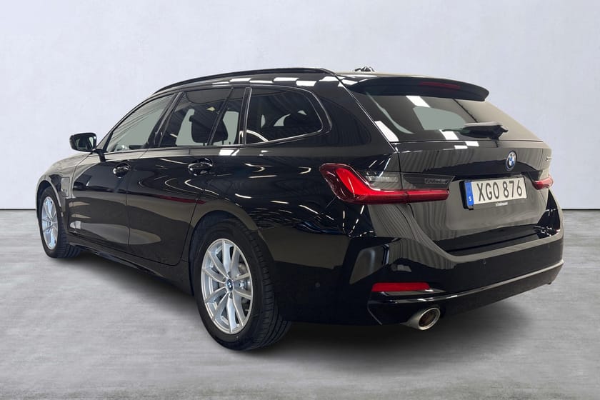 Bild 4 av BMW 330e Touring 