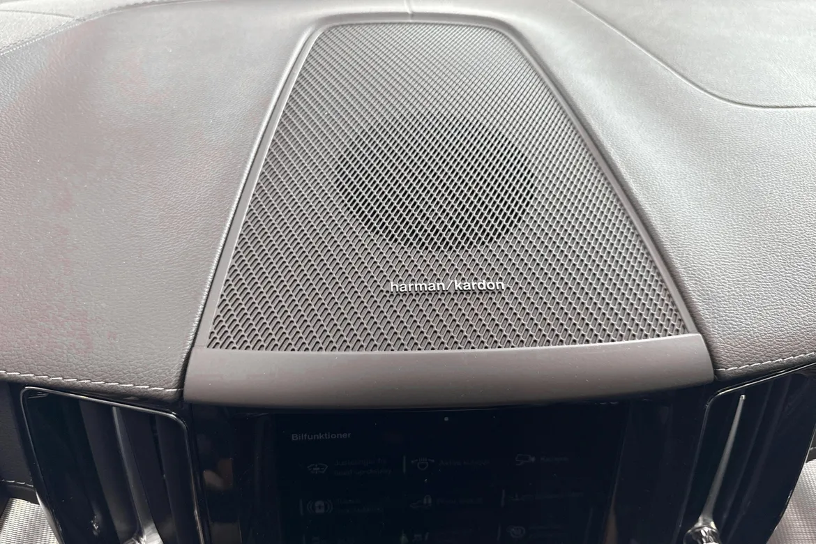 picture of a car