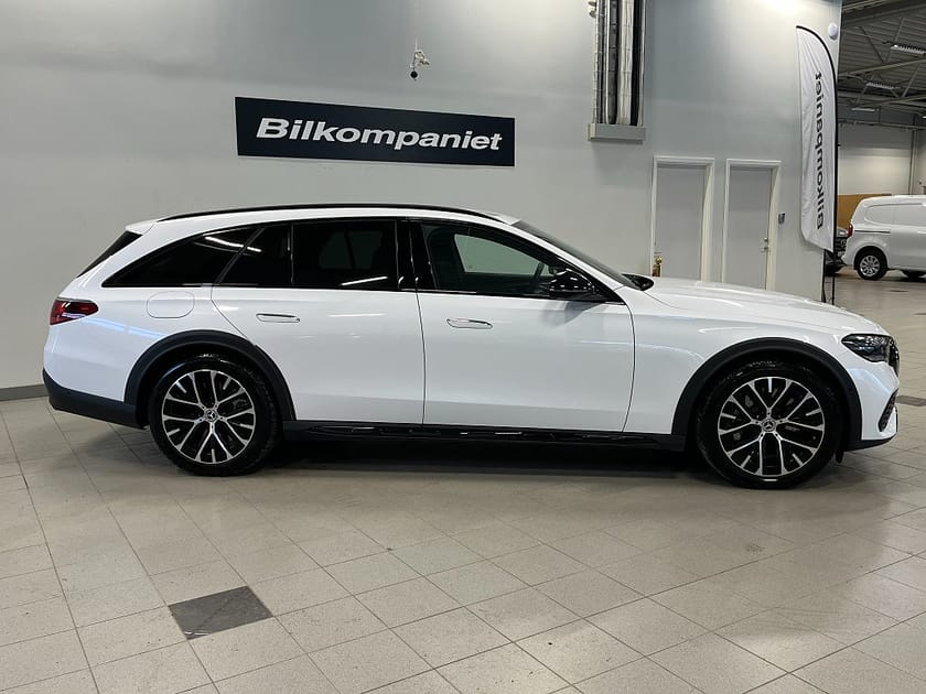 Bild 2 av Mercedes-Benz E 300 d e 4MATIC All-Terrain de 4M Premium Drag Multikontur Nappa