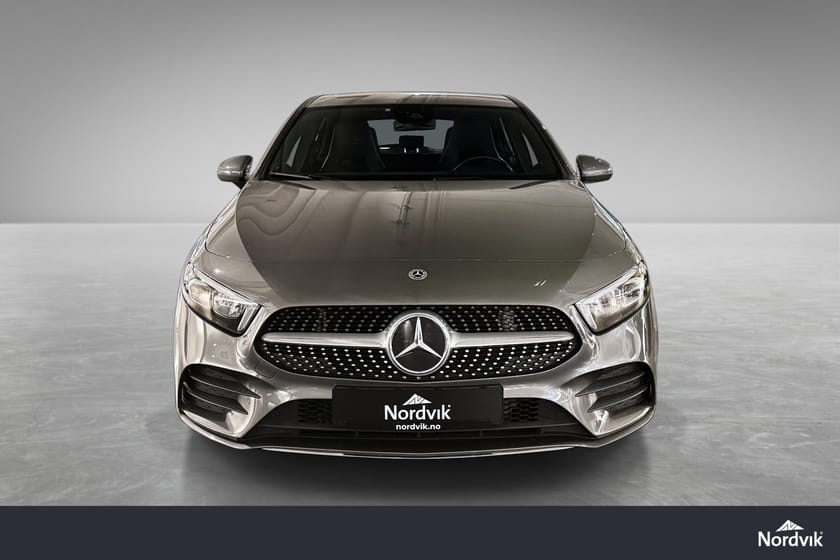 Bilde 2 av Mercedes-Benz A 180 136 hk/Automat/AMG Line/Flott bil!