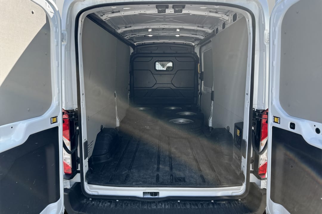 Ford E-Transit 350