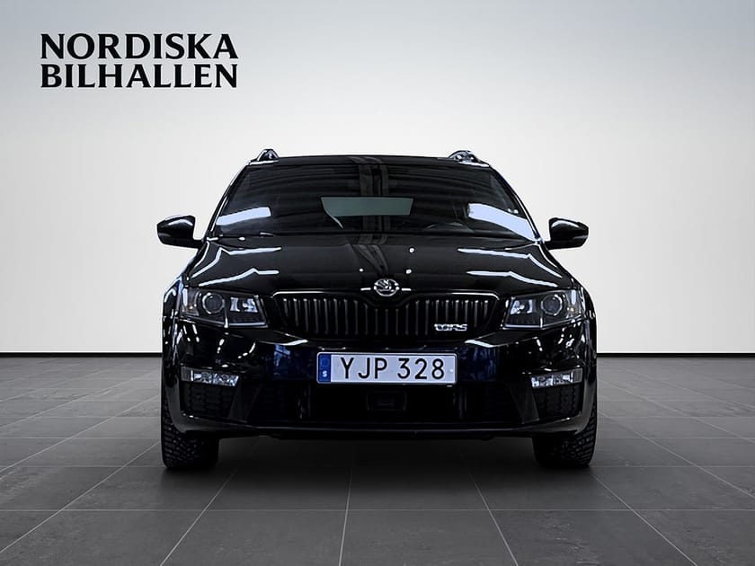 Bild 2 av Škoda Octavia Kombi Skoda 2.0 TDI 4x4 Premium, RS Nyservad Drag Värmare