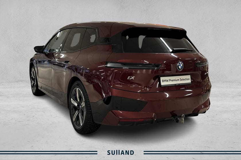 Bilde 3 av BMW iX xDrive40 Fully-Charged | Sportspakke | H/K | Serviceavtale
