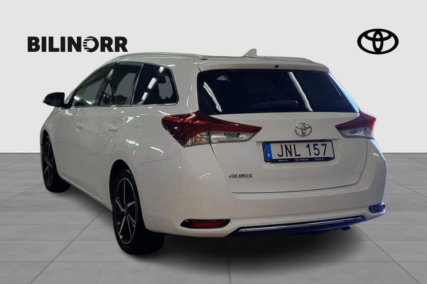 Bild 2 av Toyota Auris Touring Sports 1,2T Manuell Touch & Go Edition | Vinterhjul | Motorvärmare |