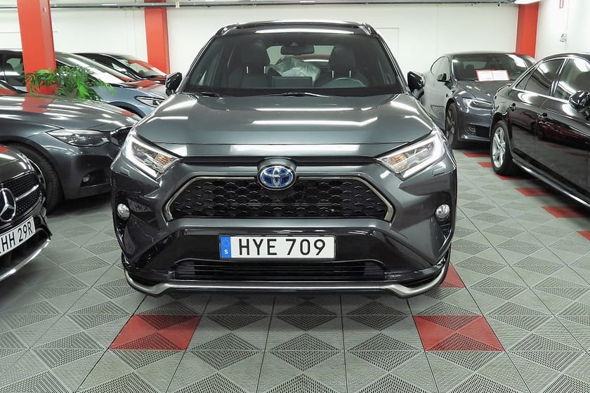 Bild 3 av Toyota RAV4 Laddhybrid Plug-in Hybrid E-CVT Style JBL SoV Hjul Panorama Drag