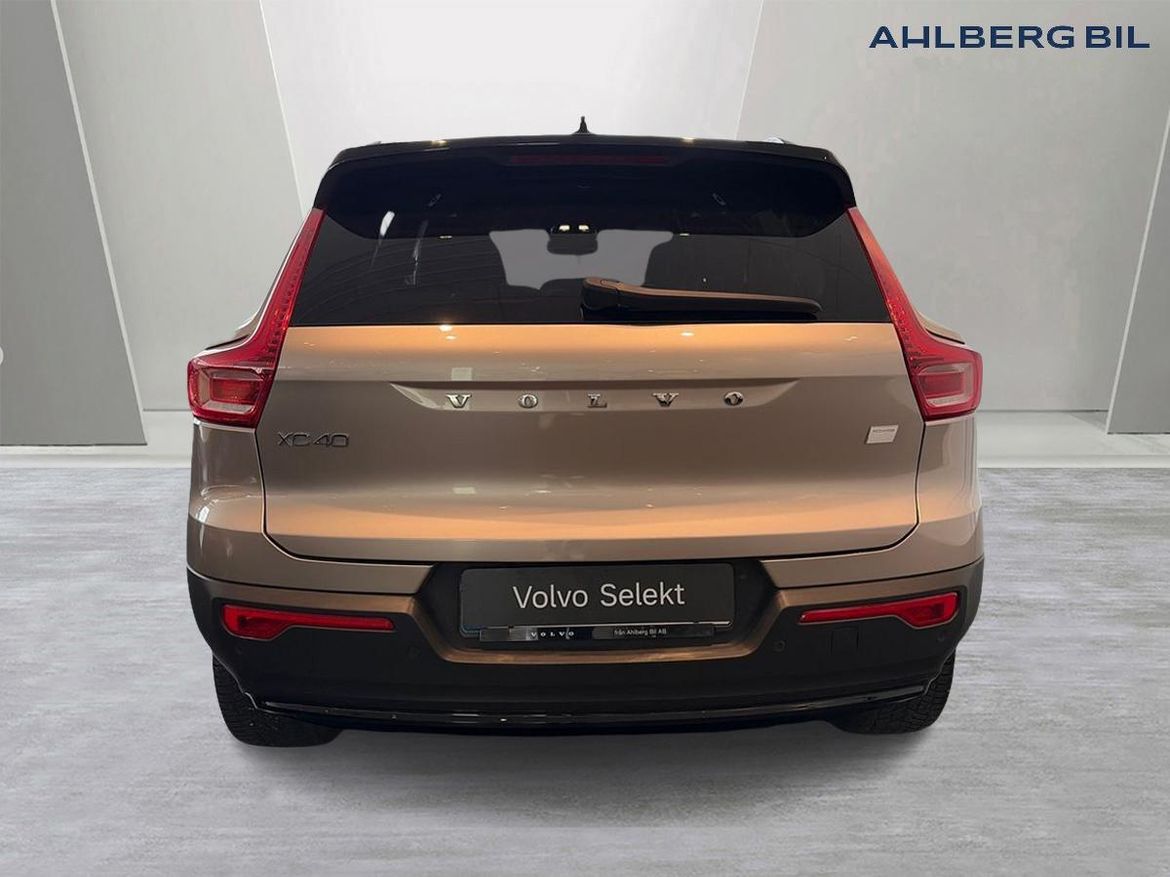 Volvo XC40 2023 - miniatyr 4