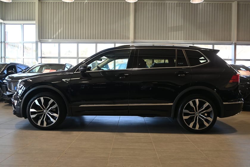 Bild 2 av Volkswagen Tiguan Allspace 7-sätes GT TDI 190 4M R-Line Drag Värmare 7-sits