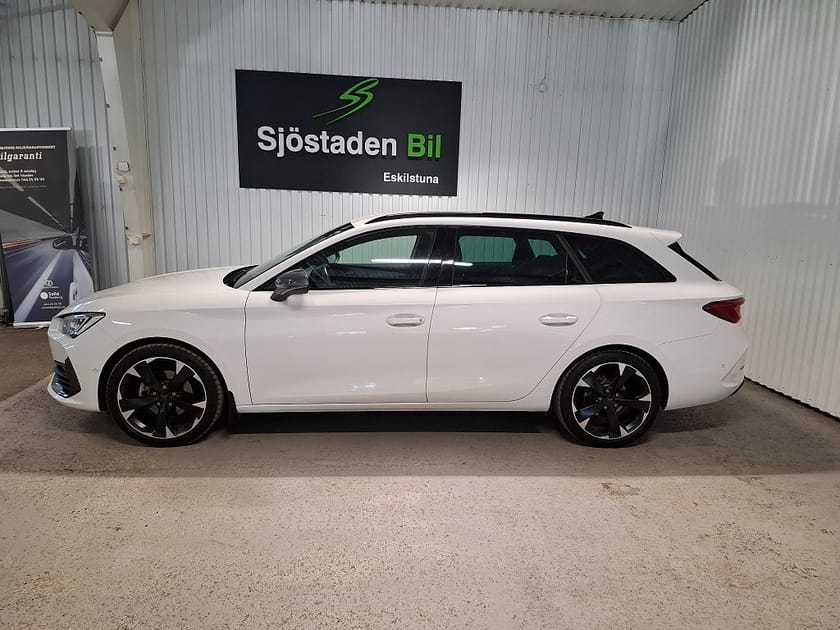 Bild 2 av CUPRA Leon Sportstourer ST 1.5 eTSI 150 hk Digital Cockpit,Drag,MirrorLink,Led