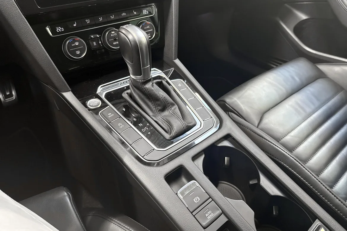 picture of a car