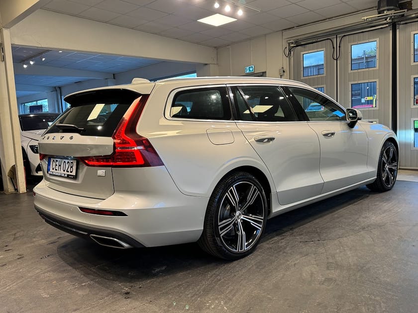 Bild 4 av Volvo V60 Recharge T6 AWD Inscription Drag H/K Gps VOC BLIS