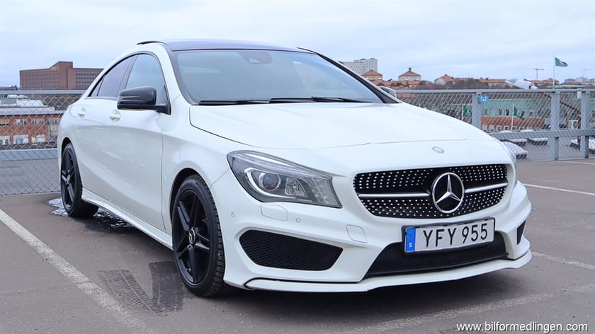 Bild 2 av Mercedes-Benz CLA 220 d AMG Sport Pano S/V-hjul Servad inkl besikt