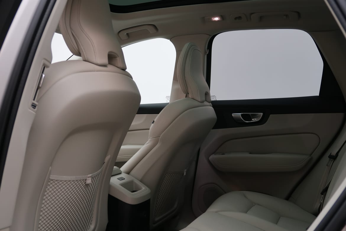 Volvo XC60 2024 - miniatyr 4