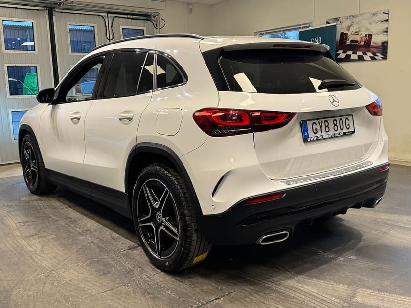 Bild 3 av Mercedes-Benz GLA 200 d 8G-DCT AMG Night paket Widescreen Värmare