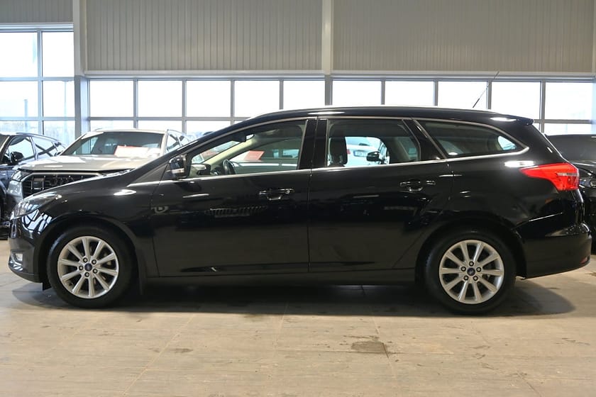Bild 2 av Ford Focus Kombi 1.0 EcoBoost Aut Titanium