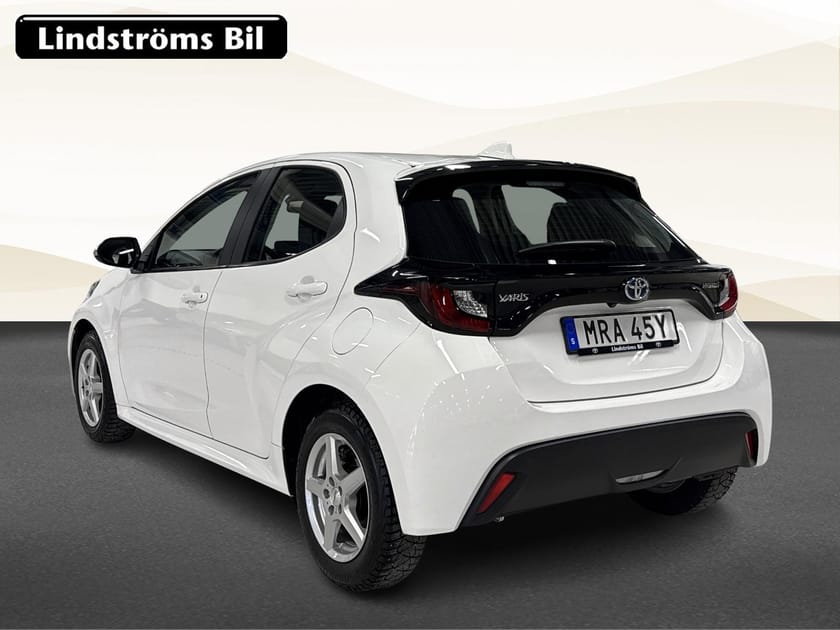 Bild 4 av Toyota Yaris Hybrid 1,5 5D Active V-Hjul Värmare