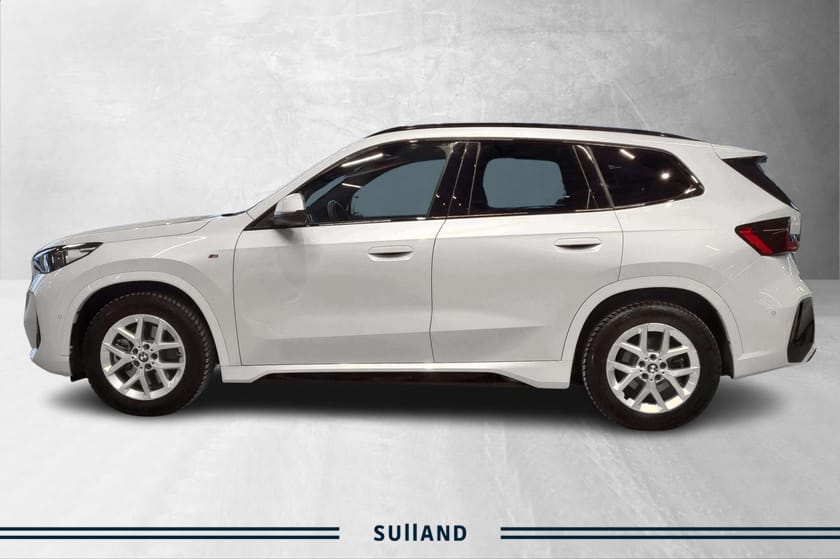 Bilde 2 av BMW iX1 xDrive30 Fully Charged/Panoramatak/Utvidet assistent pakke!