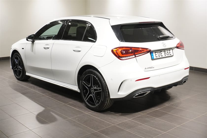 Bild 3 av Mercedes-Benz A 250 e A250e AMG Line Kamera LED 18