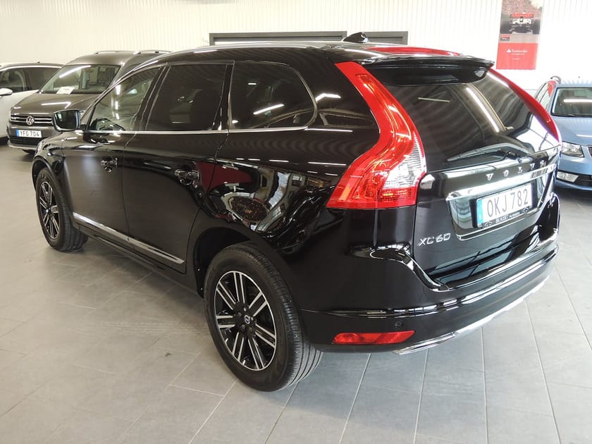 Bild 3 av Volvo XC60 D4 AWD Classic Summum Skinn Drag SoV