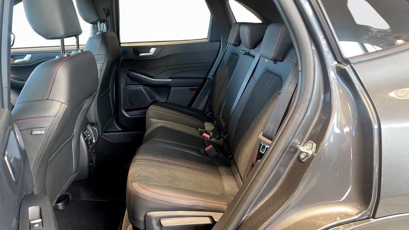Bild 5 av Ford Kuga Plug-In Hybrid ST-LINE X 2.5 FWD 243HK